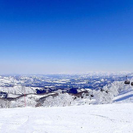 Kawatatsu Hotel Nozawaonsen Bagian luar foto