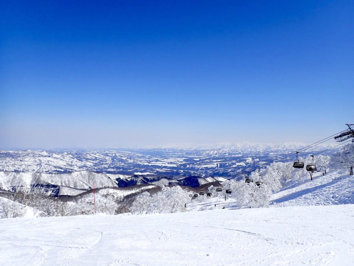 Kawatatsu Hotel Nozawaonsen Bagian luar foto