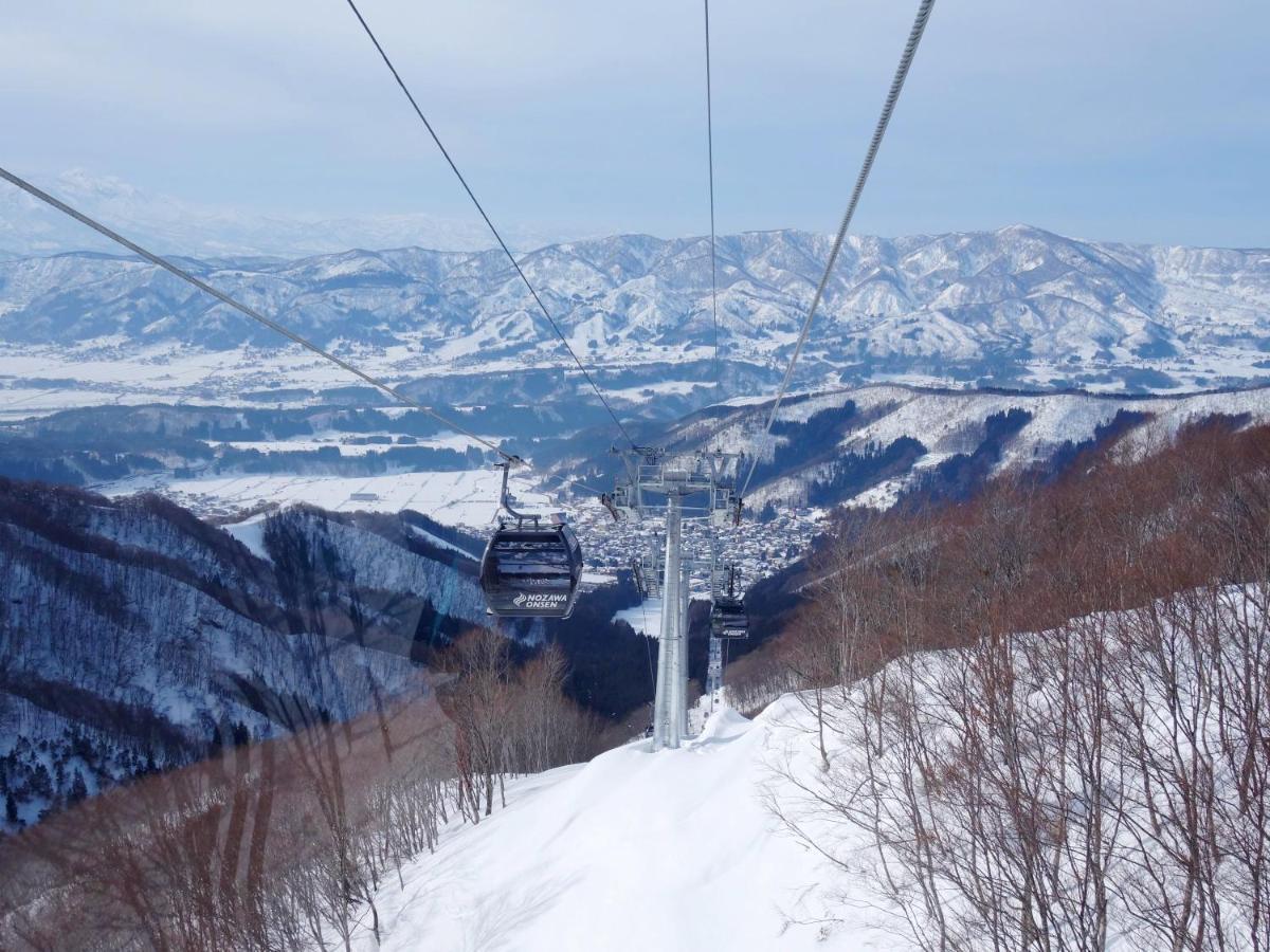 Kawatatsu Hotel Nozawaonsen Bagian luar foto